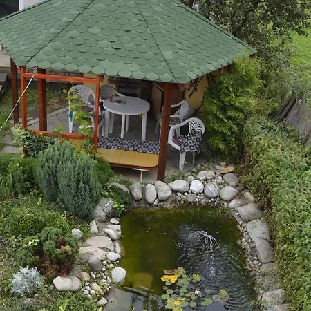 Begonia-dom S Jednou Spalnou アパート