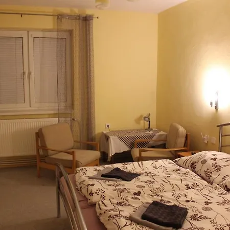 Begonia-dom S Jednou Spalnou Bešeňová