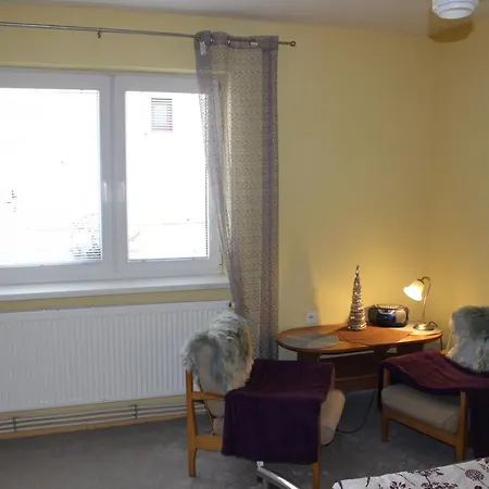 Begonia-dom S Jednou Spalnou Bešeňová