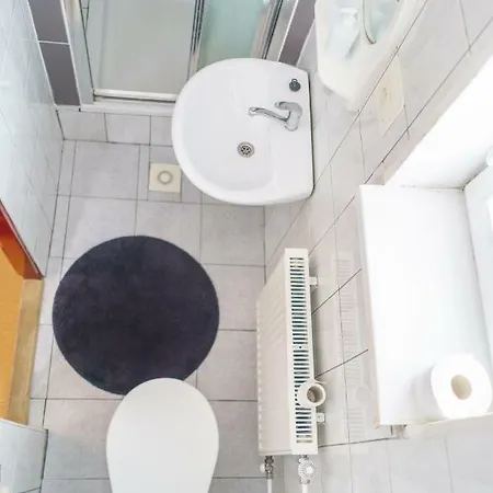 Begonia-dom S Jednou Spalnou Bešeňová